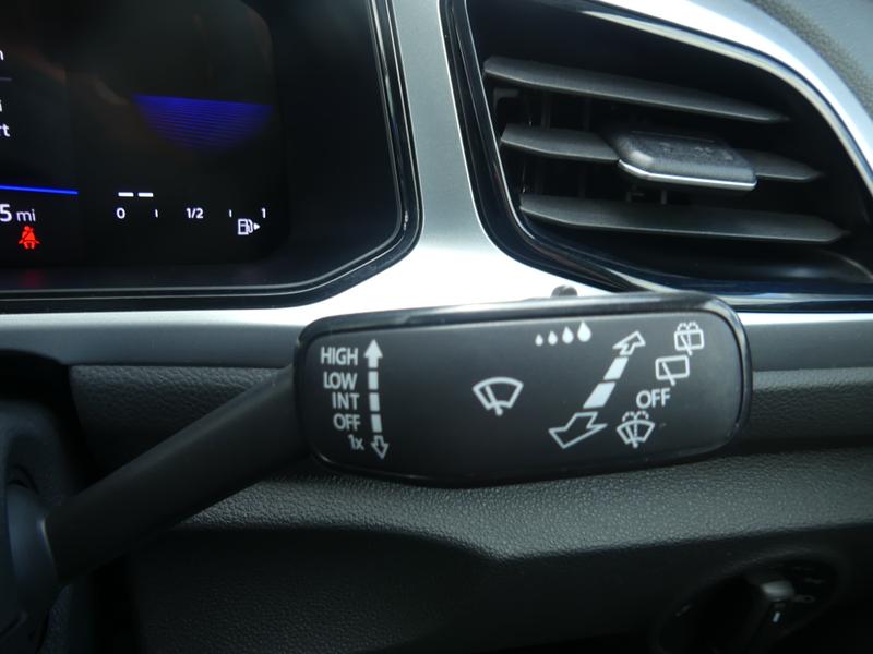 Volkswagen T-Roc Photo 7e92e42f-006c-4cd3-acf8-1a3e58c5a3f7.jpg