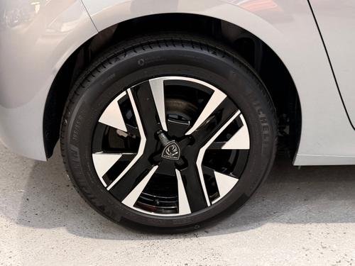 Peugeot 208 Photo 7ea67817-7a5e-456e-ae9e-5717e8ff84fb.jpeg