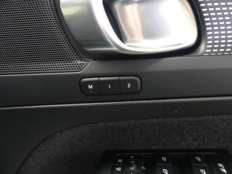 Volvo XC40 Photo 7ec00d7b-e4a3-4b92-8e27-31f85bd2d83d.jpg