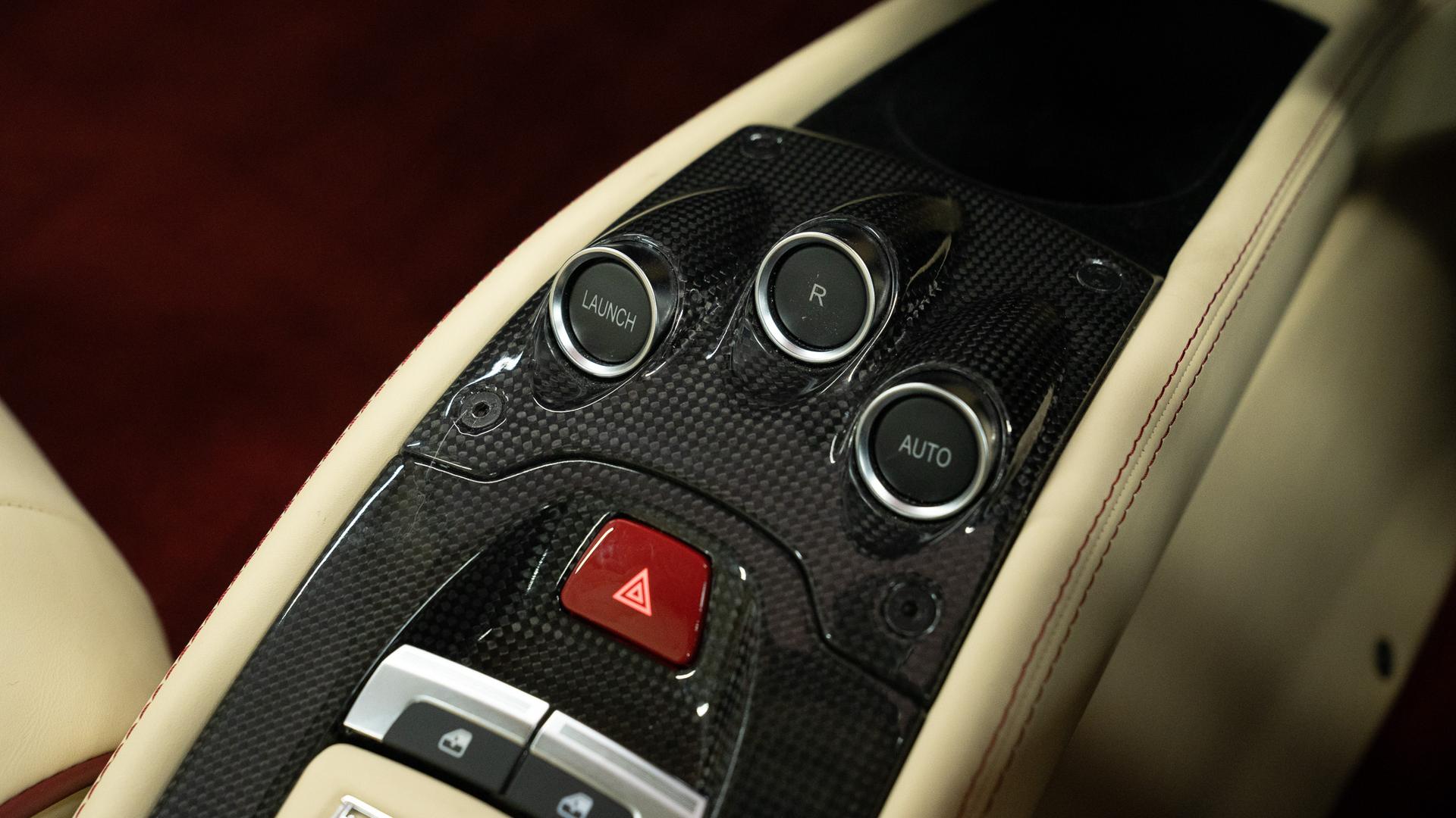 Ferrari 458 Photo 7ec688ba-dc0e-49e2-82f1-22de42b8316b.jpg