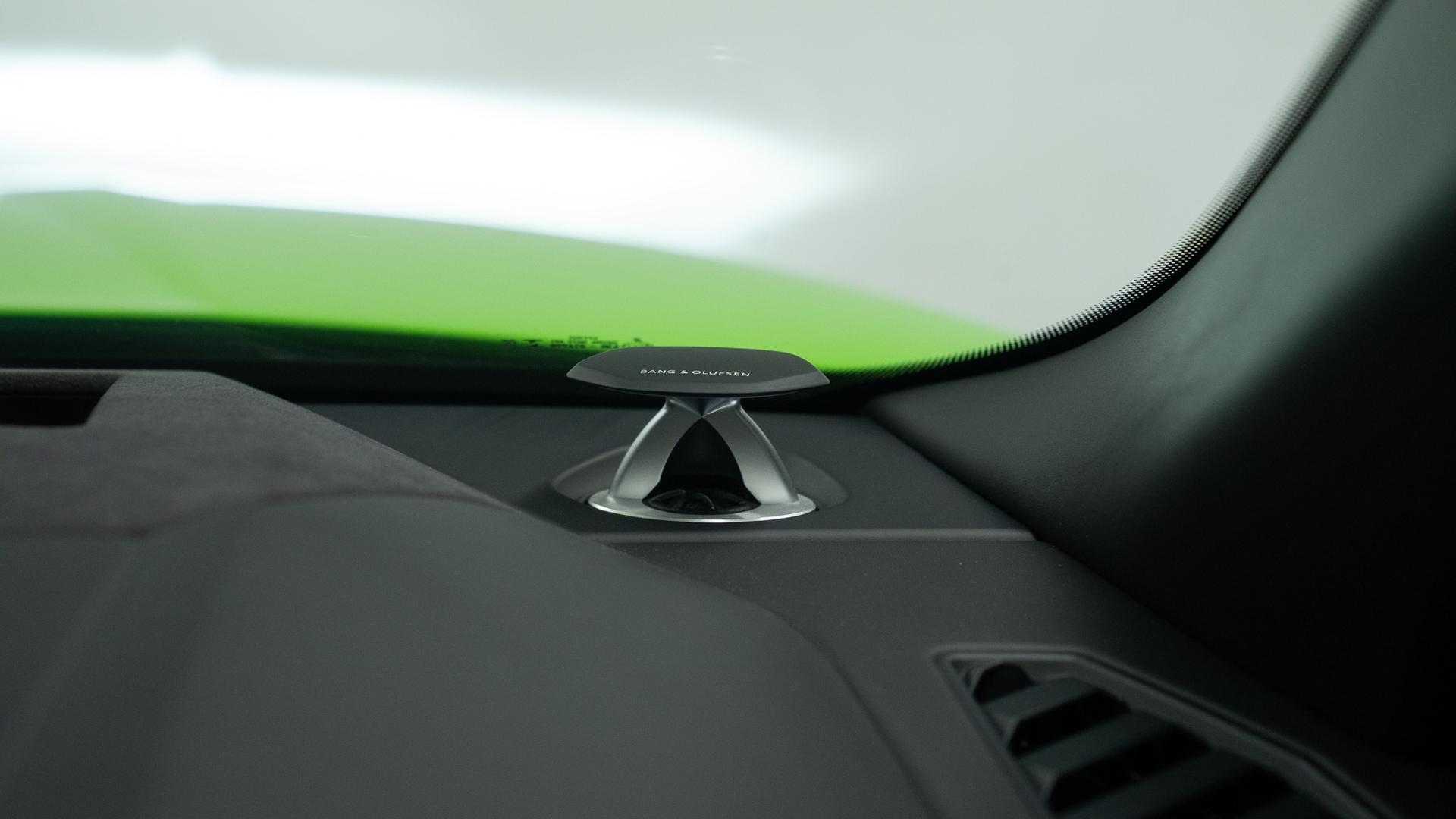 LAMBORGHINI Urus Photo 7edb9ace-b7c8-4c64-a967-634d33f30cdb.jpg