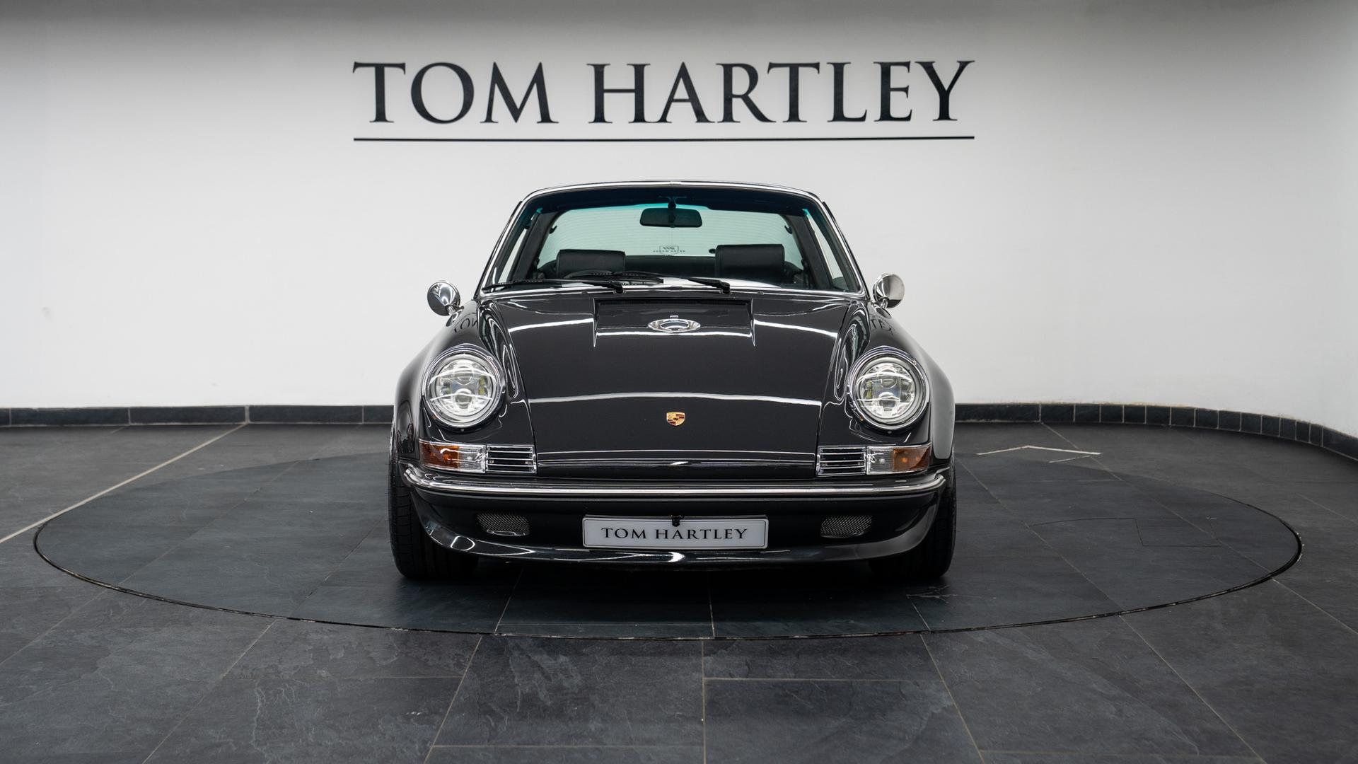Porsche 911 Retro Works Photo 7ee8583d-8fec-4669-8d7d-443cc30e151f.jpg