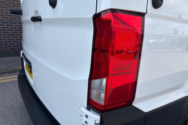 VOLKSWAGEN Crafter Photo 18