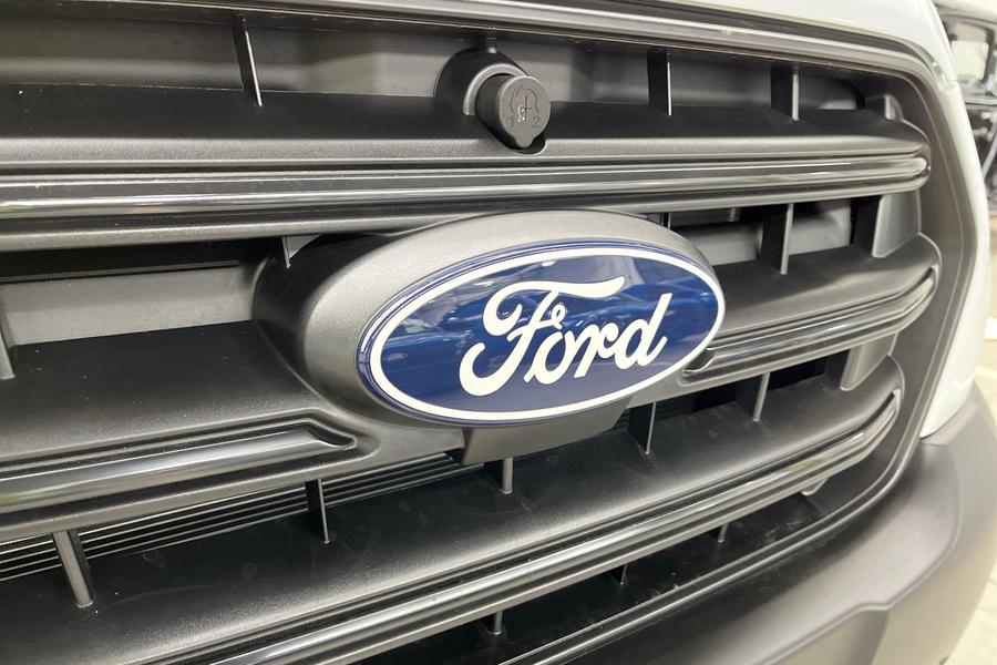 Ford TRANSIT Photo 7eeeed61-b6e6-4789-be12-e20bb6ab1539.jpg