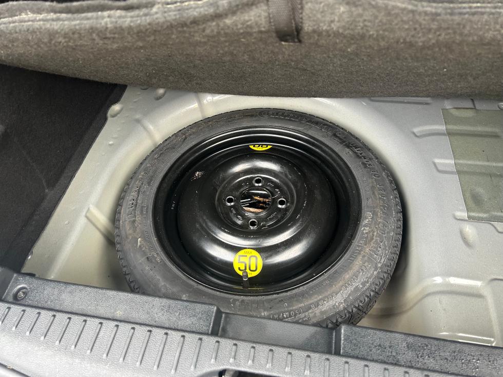 Ford B-Max Photo 7ef08f18-7d8d-4839-ad0f-d7f156713e24.jpeg