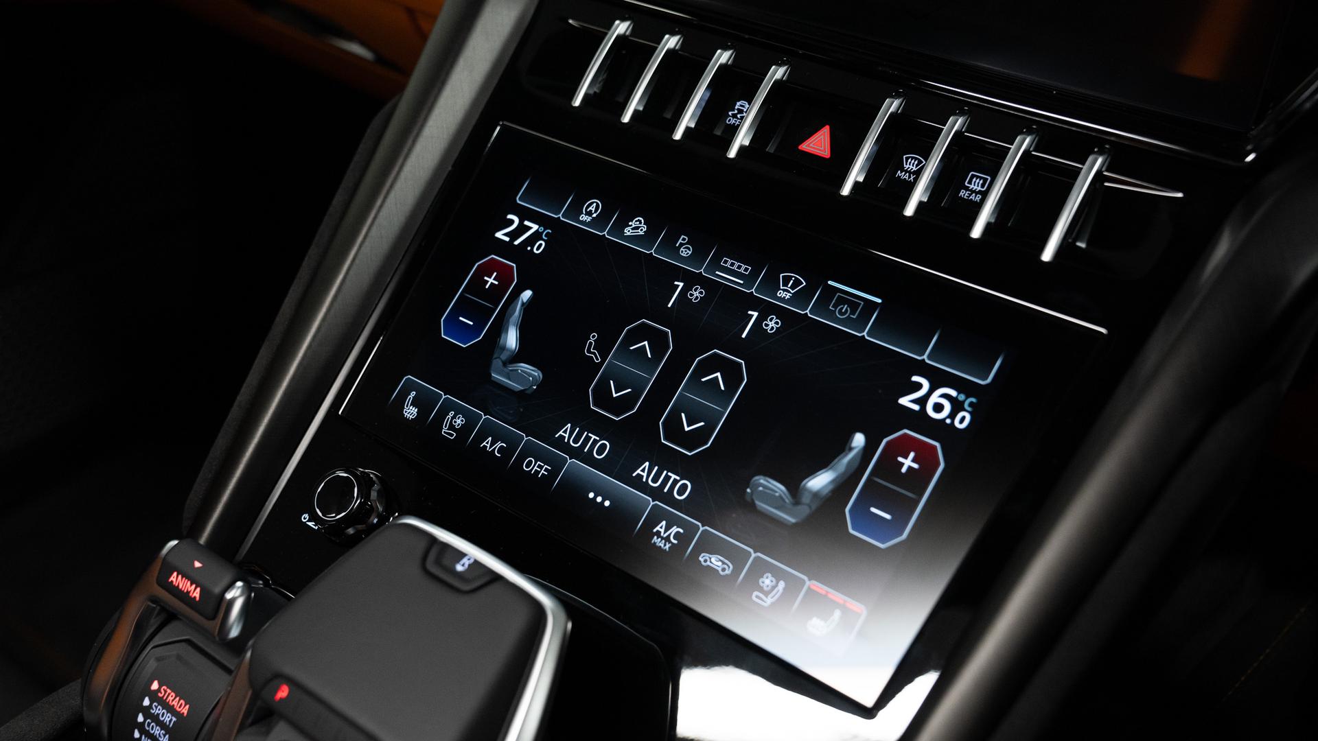 LAMBORGHINI Urus Photo 7ef882d3-4088-4f93-b9a1-460557c5ffef.jpg