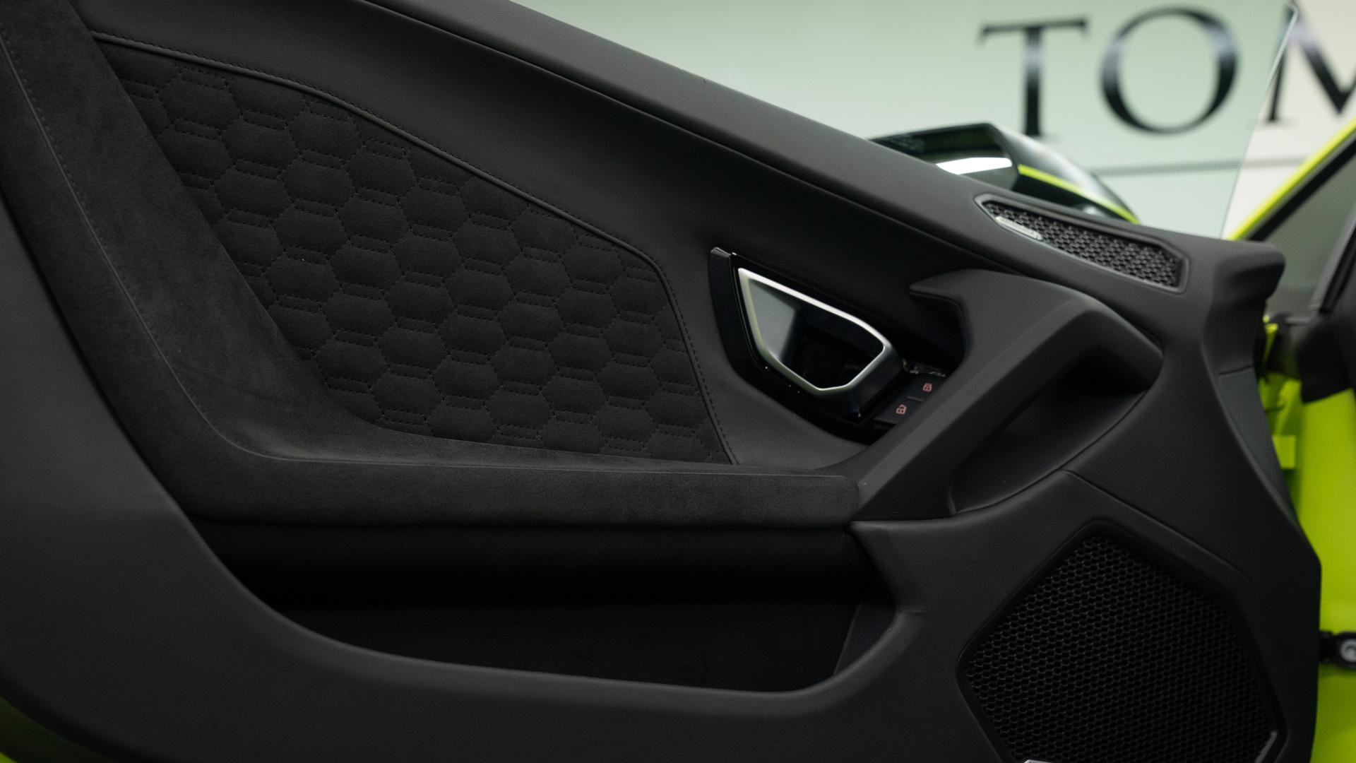 LAMBORGHINI Huracan Photo 7efd3250-672f-4342-a8f0-1e066a10bf1d.jpg