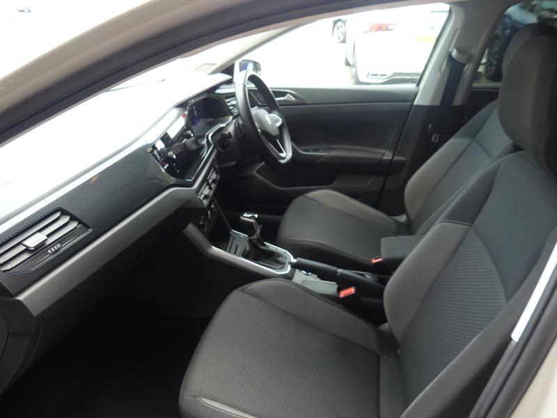 Volkswagen Polo Photo 7f000e99-4a83-446b-b9e8-81a4ac64afdb.jpg