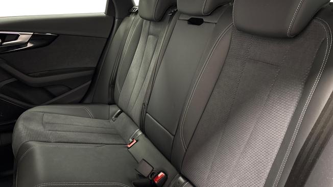AUDI A4 Avant Photo 7