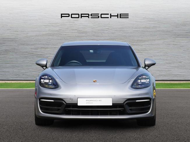 PORSCHE Panamera Photo 4