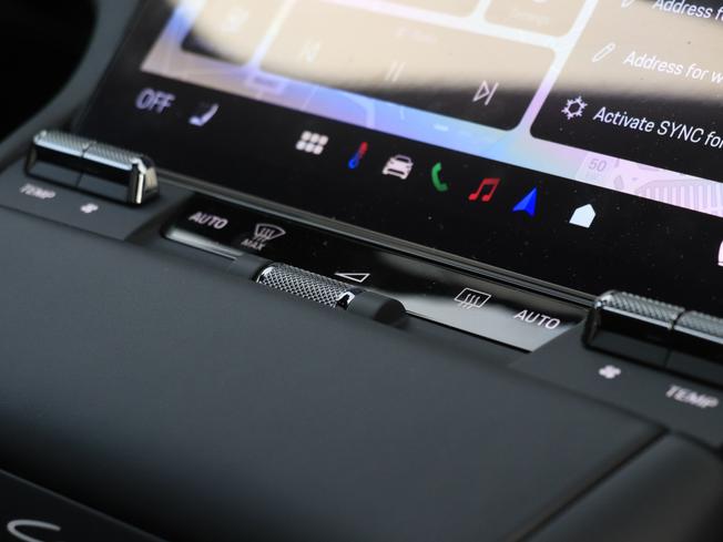 PORSCHE Cayenne Electric Photo 20