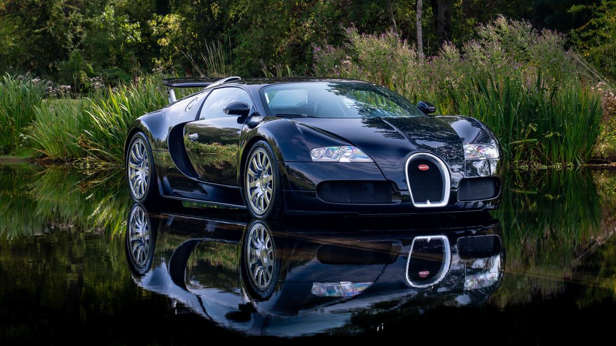 Used 2007 Bugatti Veyron 16.4 UK Supplied Black Metallic at Tom Hartley