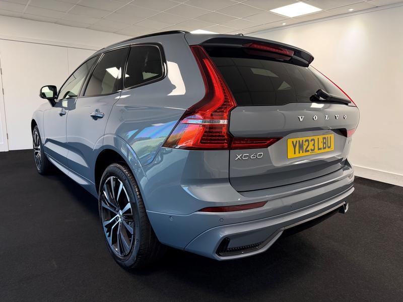 Volvo XC60 Photo 7f220ed6-a0e1-4411-865d-824517e5c26a.jpg