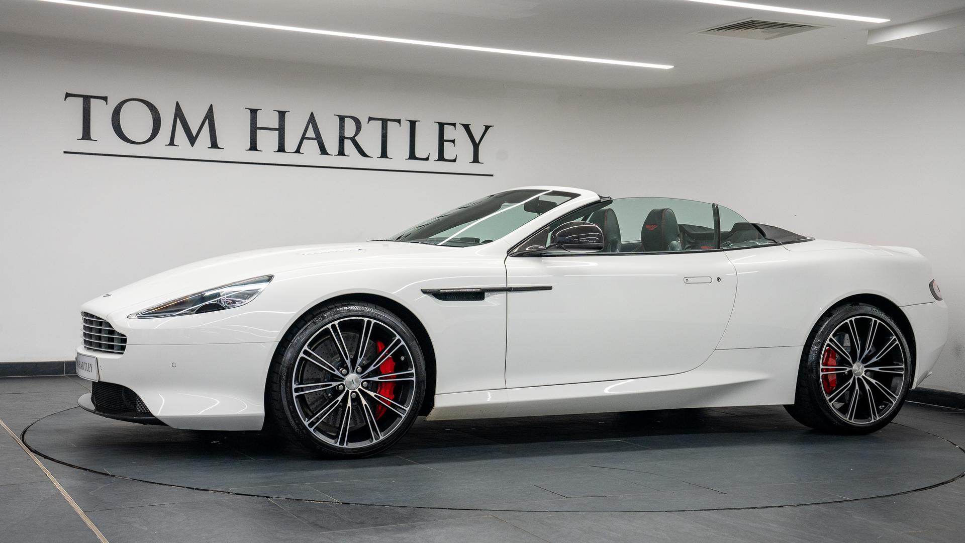 Aston Martin DB9 Photo 7f281a14-a344-4378-bdf6-293056d3e70d.jpg