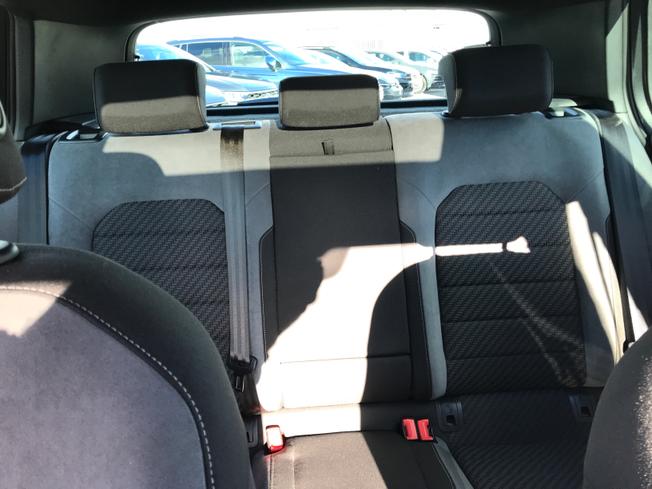 Volkswagen Golf Photo 19