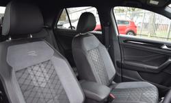 Volkswagen T-ROC Photo 28