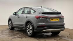 Audi Q4 e-tron Photo 3