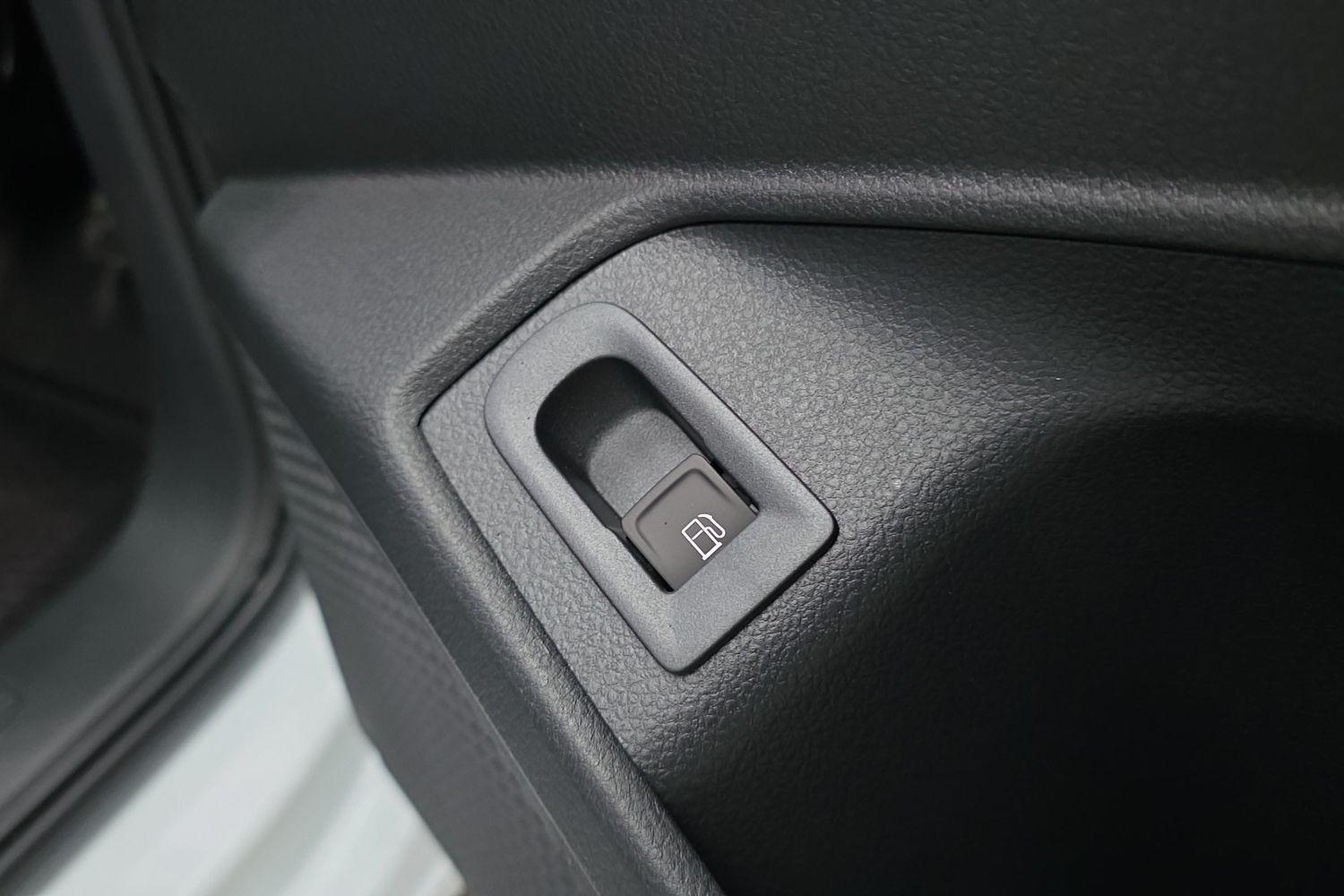 Ford TRANSIT CONNECT Photo 27