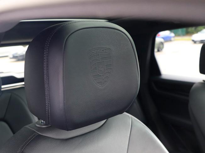 PORSCHE Cayenne Photo 16