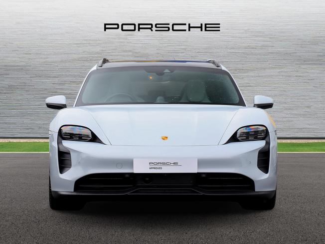 Porsche TAYCAN Photo 6