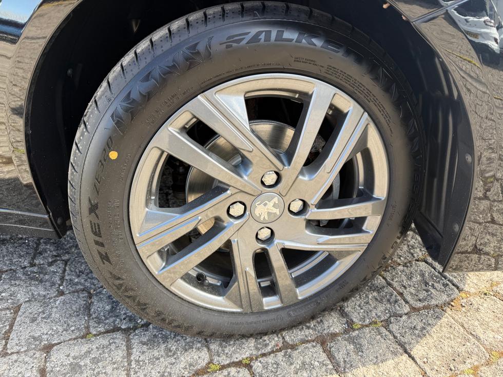 Peugeot 208 Photo 7f6beffa-1349-4351-8e61-de61f9406f72.jpeg