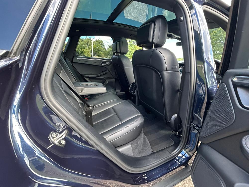 Used Porsche Macan RA71BBJ 14