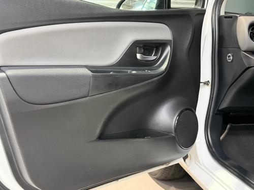Toyota Yaris Photo 7f793fed-2300-45d3-ad8a-94ab15fa0395.jpeg