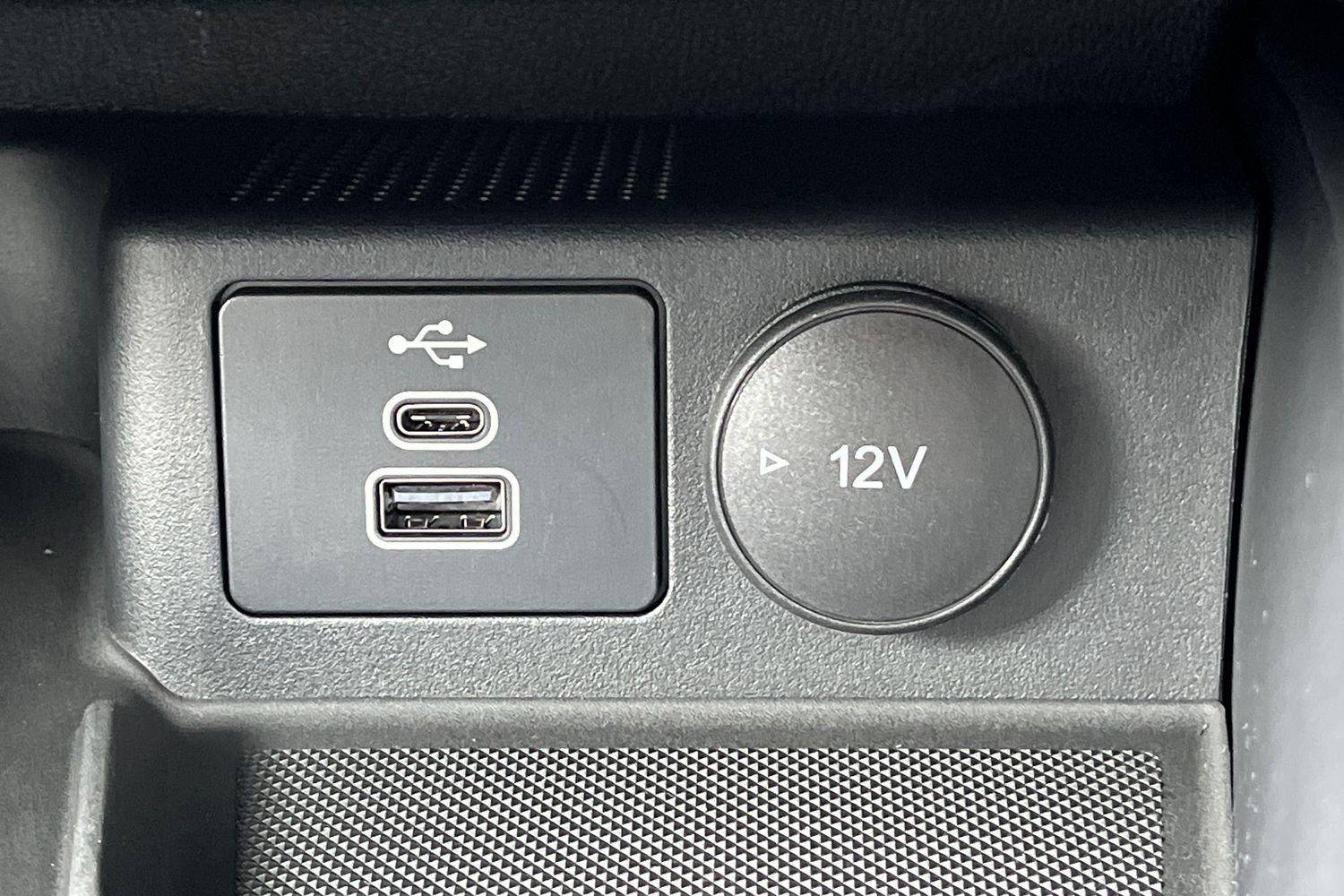 Ford FOCUS Photo 30