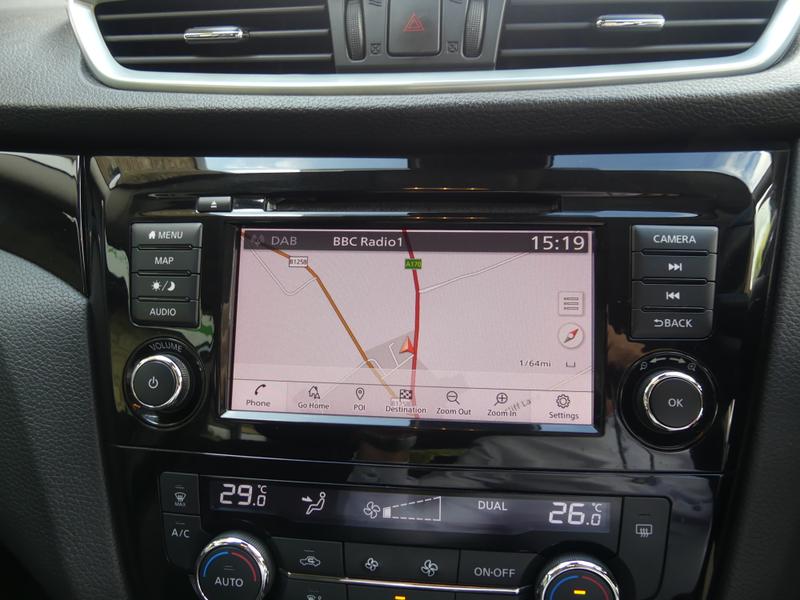 Nissan Qashqai Photo 7f82d3c1-7a82-4902-bd11-508dfd83f042.jpg