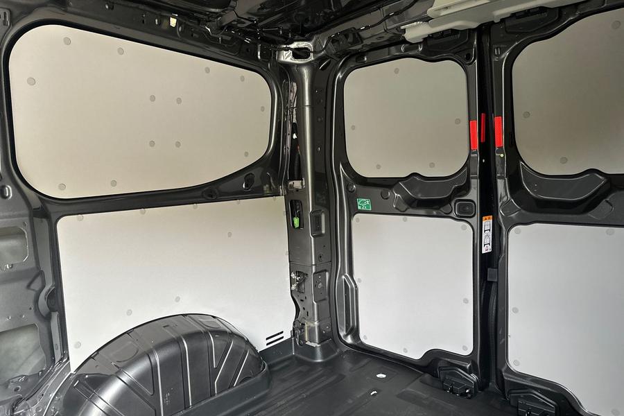 Ford TRANSIT CUSTOM Photo 7f841111-e87b-439b-9dba-d04eaa26da0c.jpg