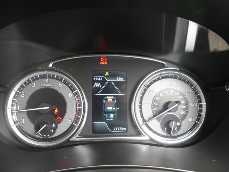 Suzuki S-Cross Photo 7f87c525-f129-46b6-bf37-2face1615a27.jpg
