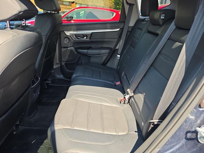 Honda CR-V Photo 7f918bed-1947-46d4-b2f6-267fceff82f0.jpg