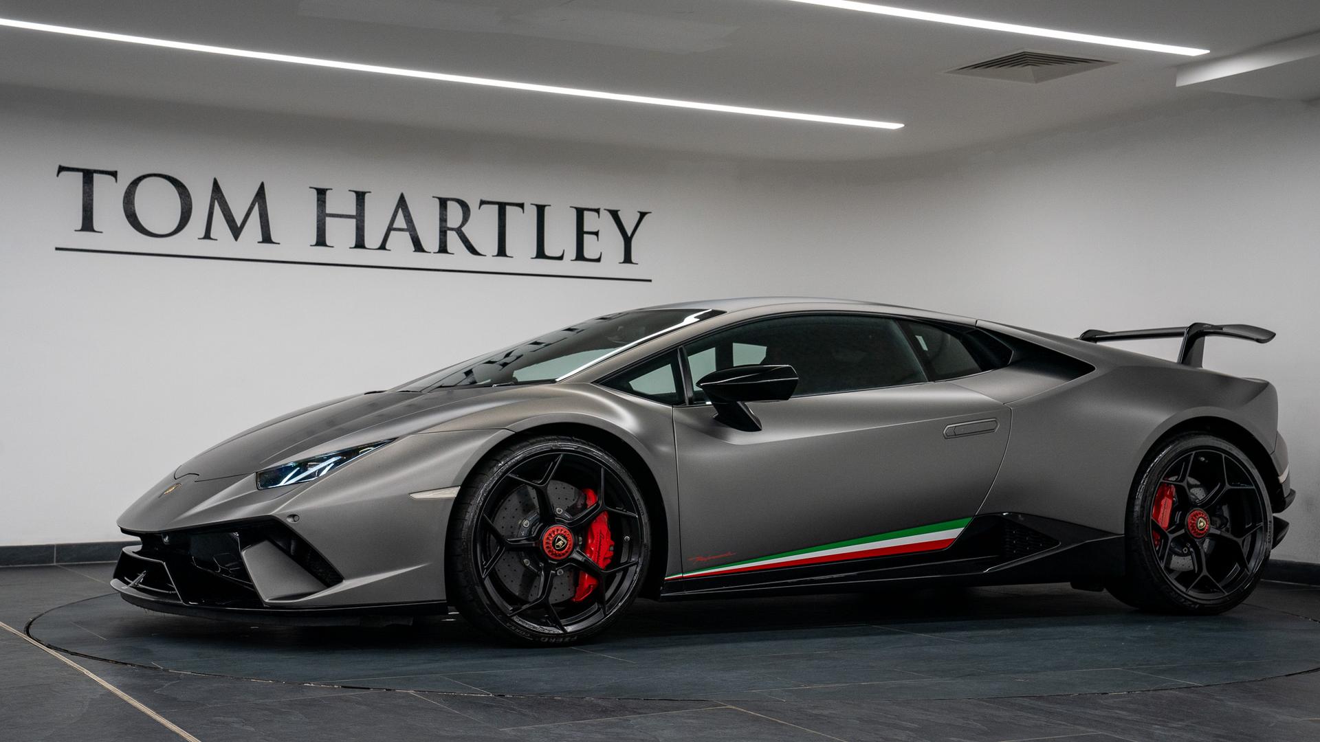 LAMBORGHINI Huracan Photo 7f92bd64-811c-44cf-ac18-742e75de35c0.jpg