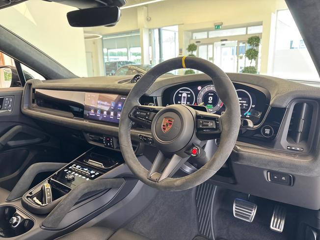 PORSCHE Cayenne Photo 29