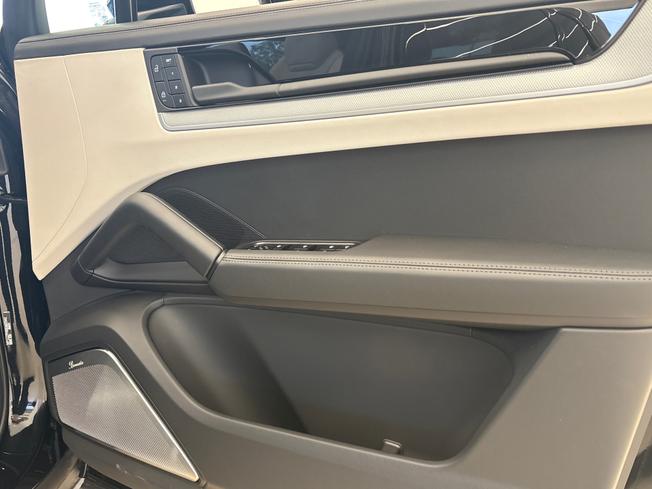 PORSCHE Cayenne Photo 20