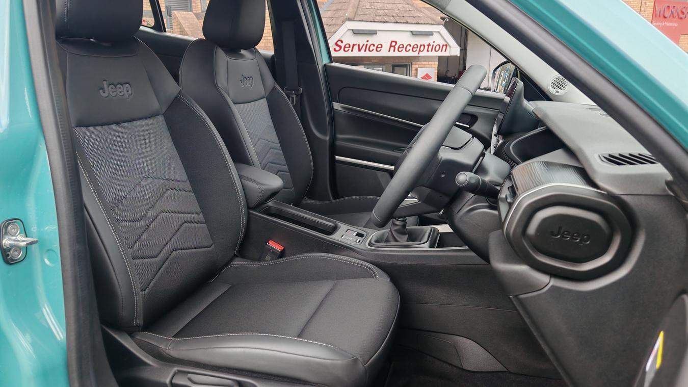 Used Jeep Avenger HX73MPO 9