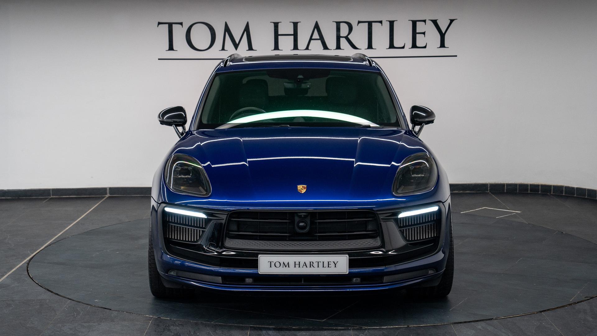 Porsche Macan Photo 7fad180b-52e5-45ec-8a6c-63bb62192ab1.jpg