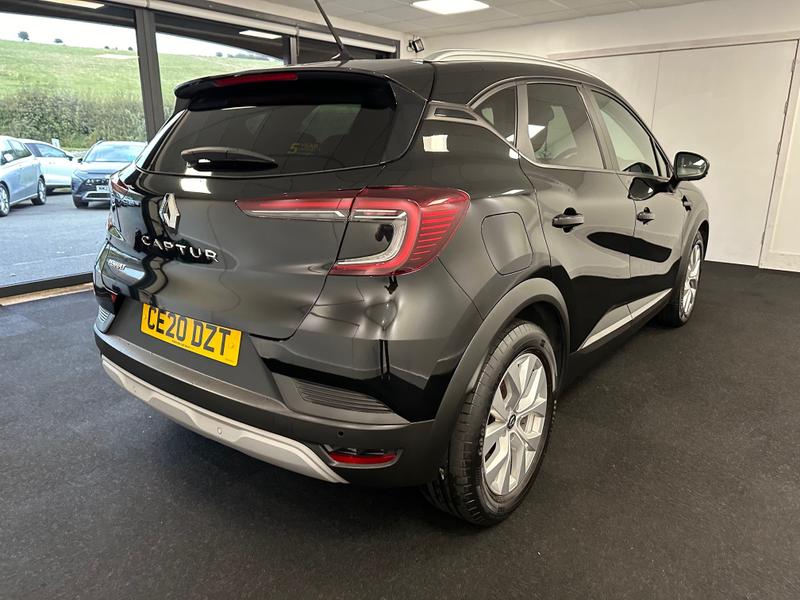 Renault Captur Photo 7fb1b6dd-d814-400c-bd95-9dd0f7b5646b.jpg
