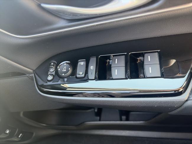 Honda CR-V Photo 7fbb9992-80b1-4cd6-bd2e-47d4b7afa064.jpg
