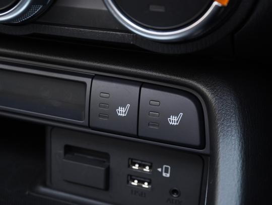 Mazda MX-5 Photo 7fc8e7e1-3396-4ba9-beaf-b87a0a26e62f.jpg