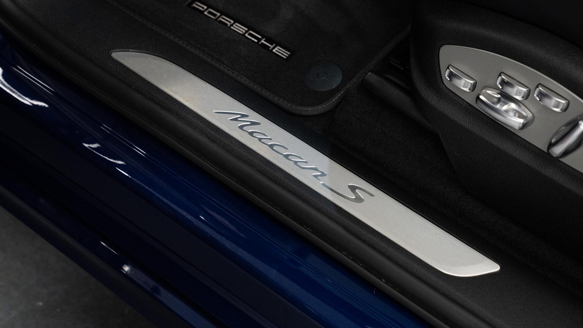 Porsche Macan Photo 7fdf0842-aa8f-4ead-90f2-58bac9d441fb.jpg