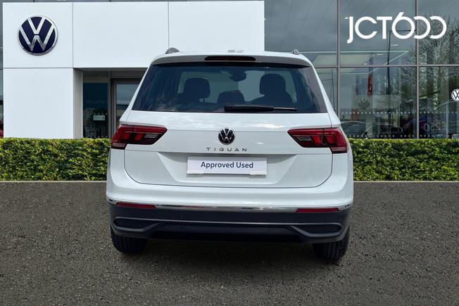 VOLKSWAGEN Tiguan Photo 7