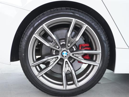BMW 3 Series Photo 7fecf5ae-2337-49d2-860e-2461c30e364f.jpg