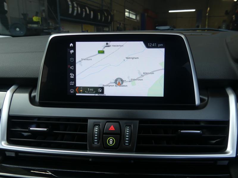 BMW 2 Series Active Tourer Photo 7ff1f579-7dd1-4537-a3a3-a990ada09641.jpg