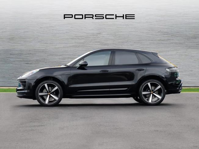 PORSCHE Macan Photo 4