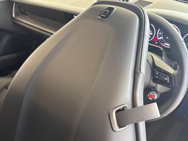 PORSCHE 911 Photo 27