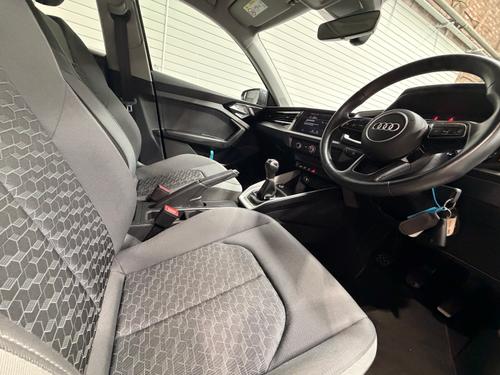 Audi A1 Photo 80121b32-fdd8-4254-b49c-c8a219413563.jpeg