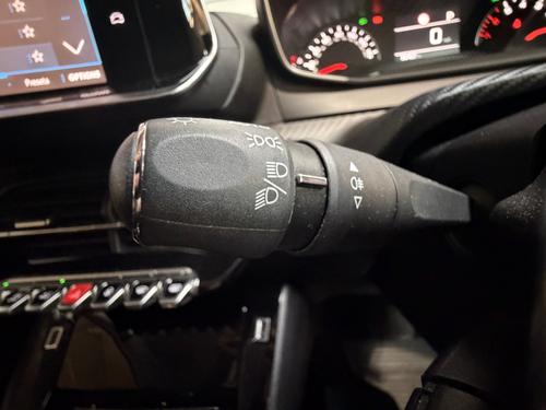 Peugeot 208 Photo 801c6b44-7925-4826-9528-fa9c0c3f1aeb.jpeg