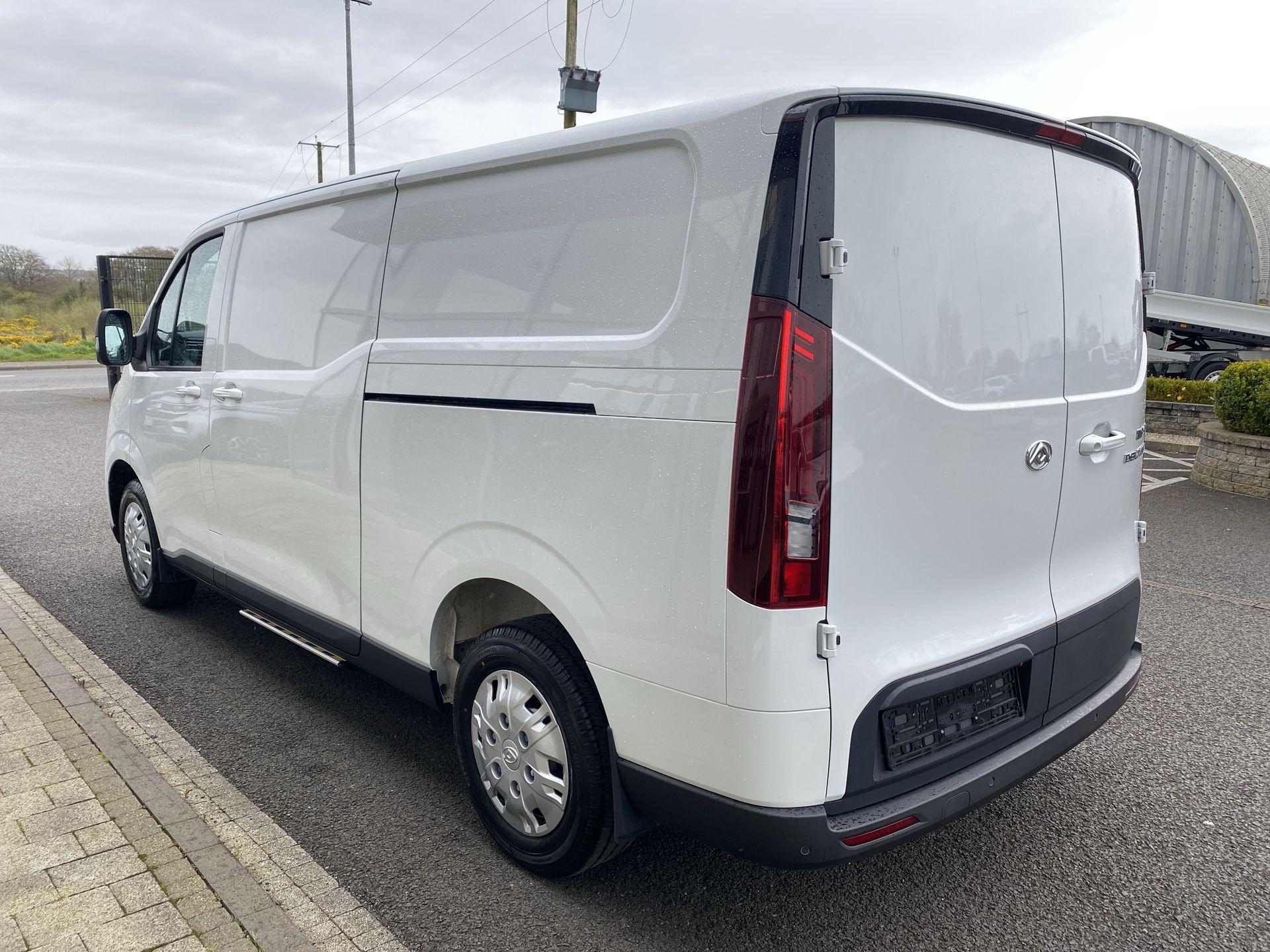 2026 MAXUS DELIVER 7 L2 FWD 2.0 D20 H1 150 - vehicle photo 5 for sale on PureCar