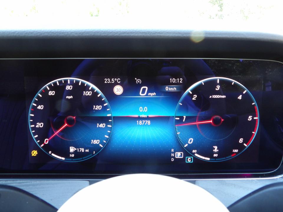 Used Mercedes-Benz E Class YA21ECP 31